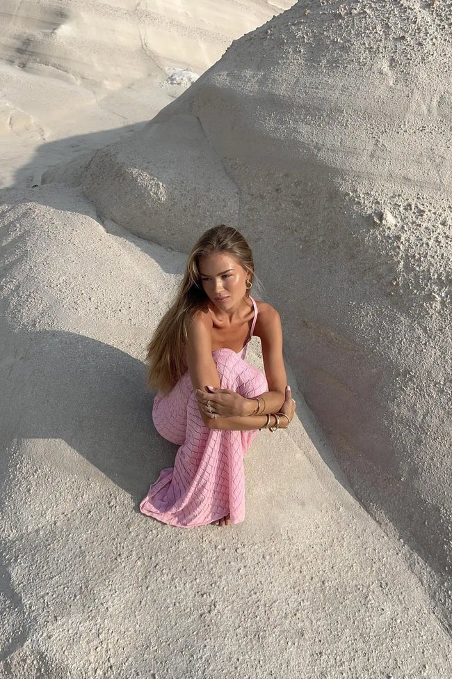 Avina – Knitted one-shoulder set with modern cut