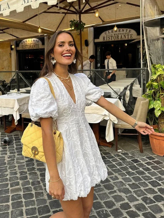 Tessa – Romantic midi dress with puff sleeves