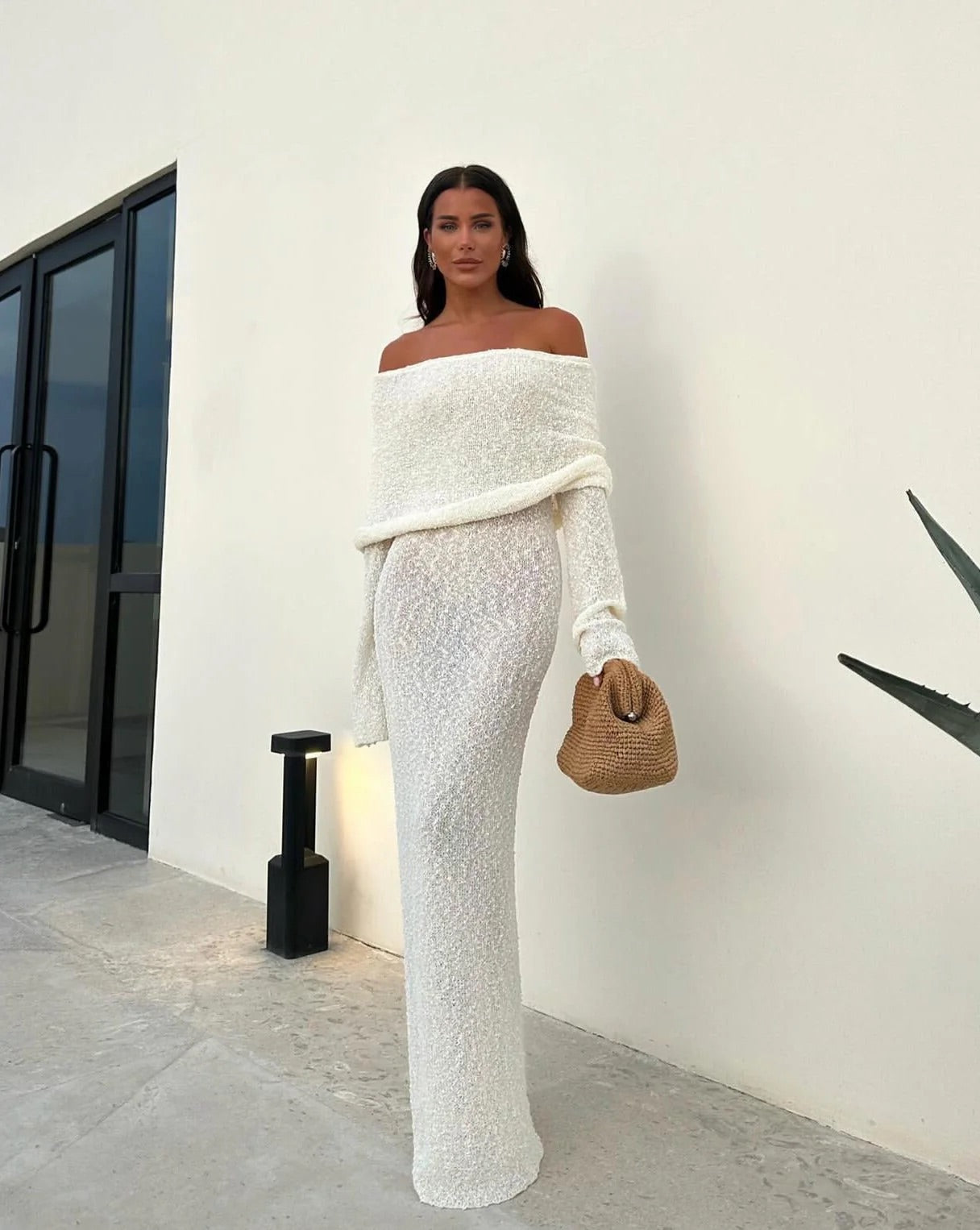 Elara - Elegant Off-Shoulder Maxi Dress